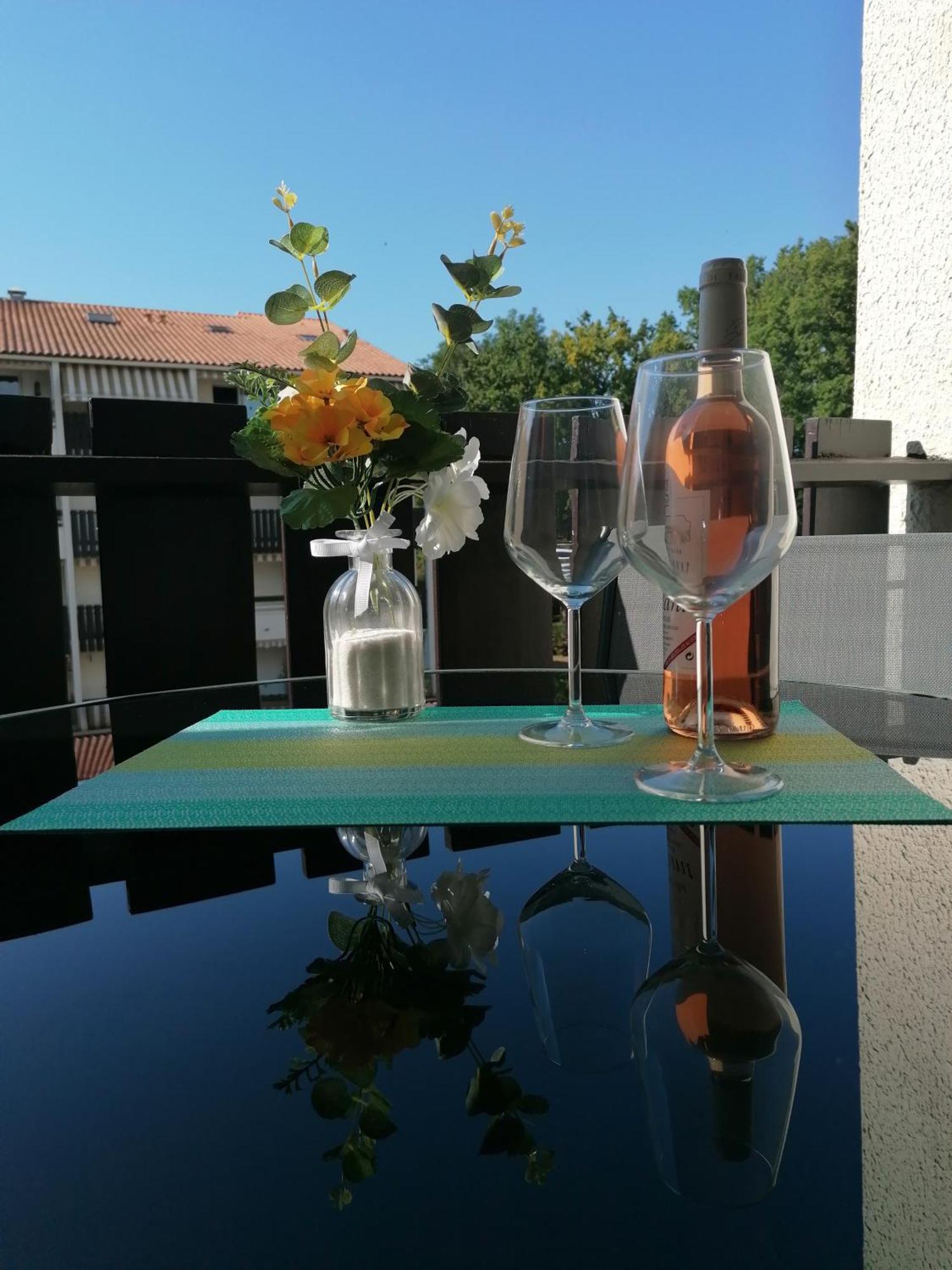 Appartamento agréable studio avec terrasse à150m de la plage Saint-Georges-de-Didonne Esterno foto